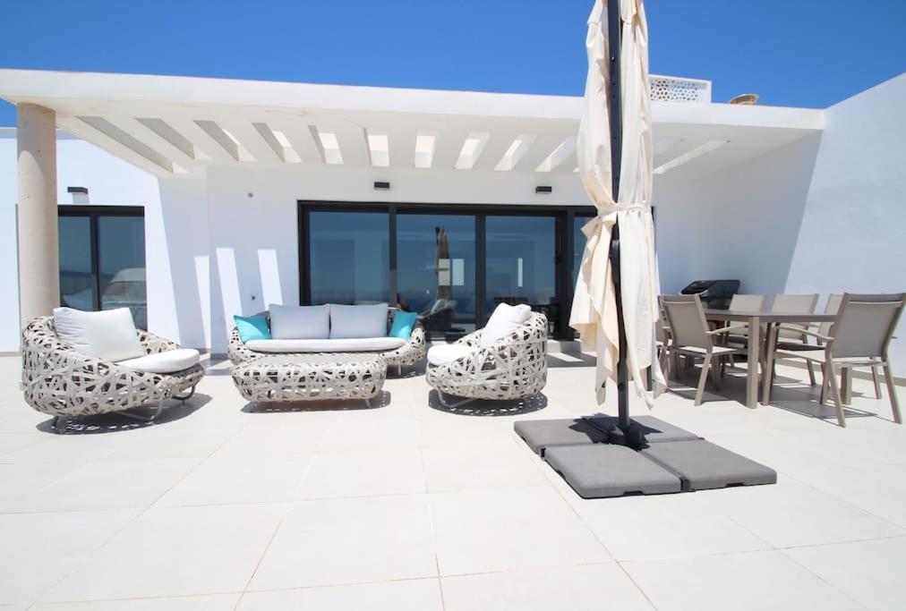 Luxurious Penthouse With Huge Panoramic Terrace Apartamento São Roque Exterior foto